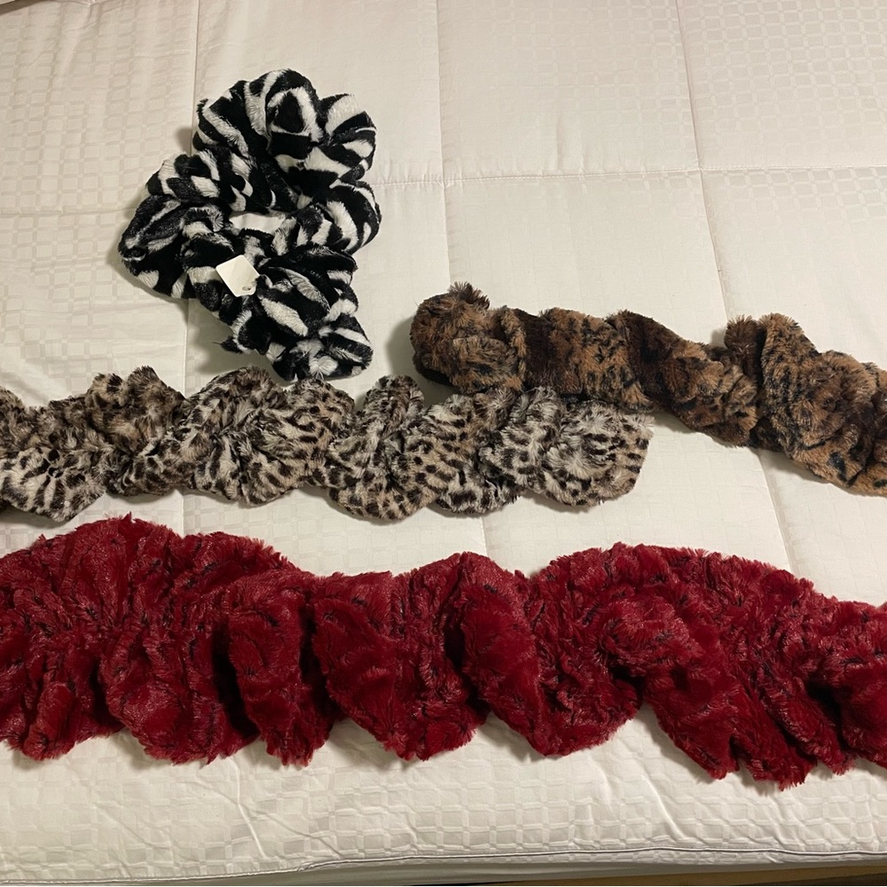 New Adorable Faux Fur Scarf Bundle of 4